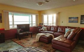 Admiral Suite